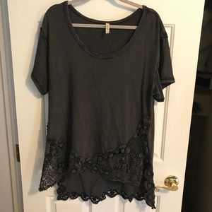 Free people short sleeve tunic t shirt with embroidery/Large